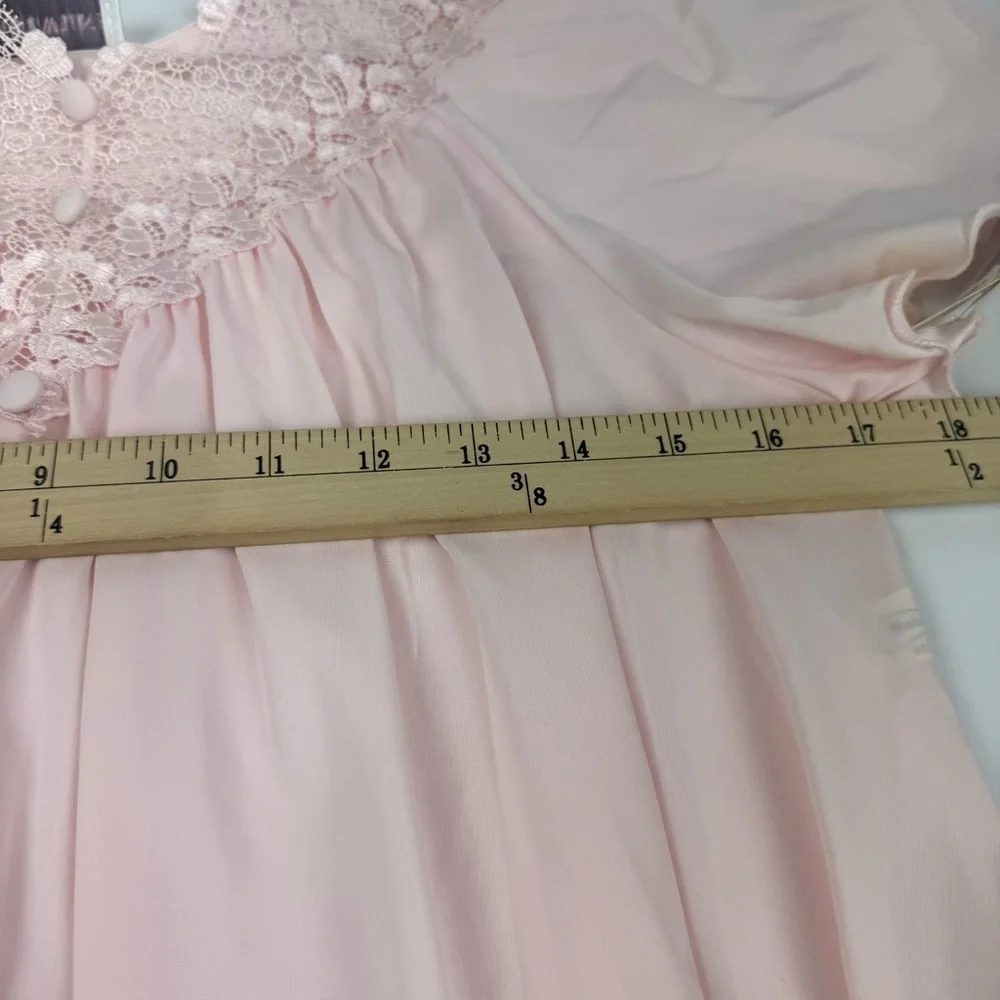 Vintage Shadowline Womens Medium Nightgown Pink Nylon New w/out Tags